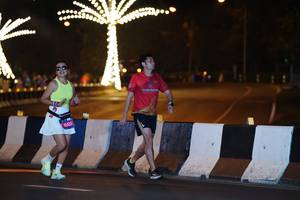 BIB: 45424
                            <button type="button" onclick="openModal(21241397)" class="btn btn-primary btn-sm float-right btn-popup" data-toggle="modal" data-target=".modal-high-quality">
                        <i class="fas fa-shopping-cart"></i> Add to Cart
                    </button>
                                            <button type="button" onclick="isThisMe(21241397, true)" class="btn btn-success btn-sm float-right btn-popup btn-isme hidden" data-toggle="tooltip" data-placement="bottom" title="นี่คือรูปของคุณใช่ไหม คลิกที่นี่เพื่อเอาเข้าอัลบั้ม">
                        <i class="fas fa-plus"></i> Add to album
                    </button>
                    <button type="button" onclick="isThisMe(21241397, false)" class="btn btn-warning btn-sm float-right btn-popup btn-isnotme hidden">
                        <i class="fas fa-ban"></i> Remove from album
                    </button>